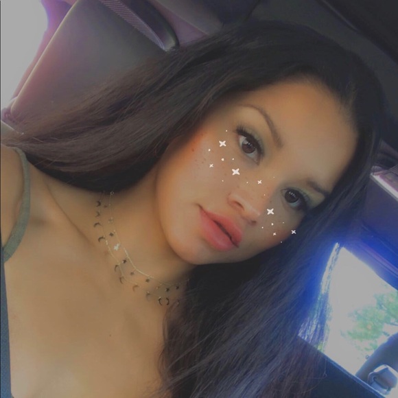 Meet your Posher, Maria - Picture 1 of 1